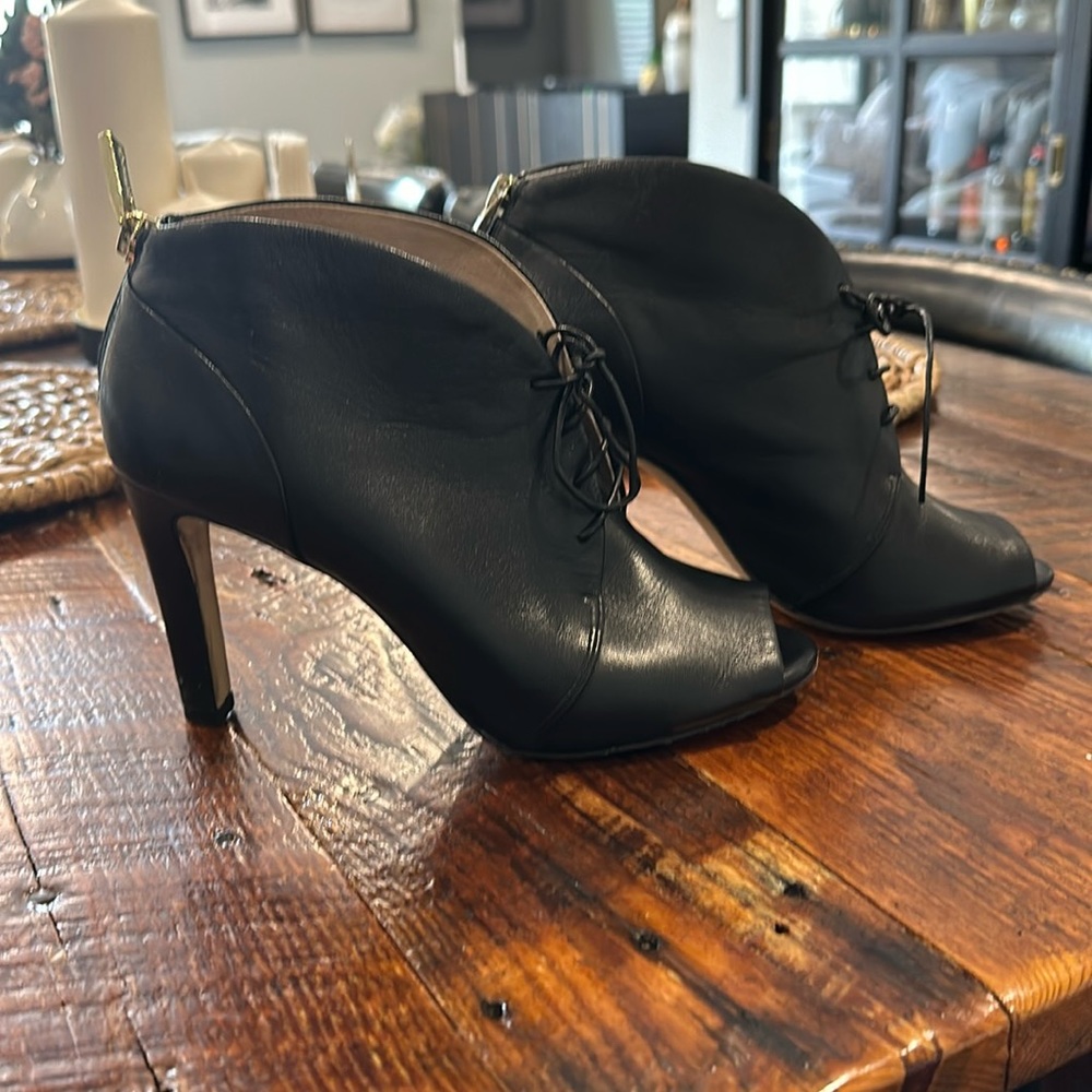 Louise et Cie Black leather booties
